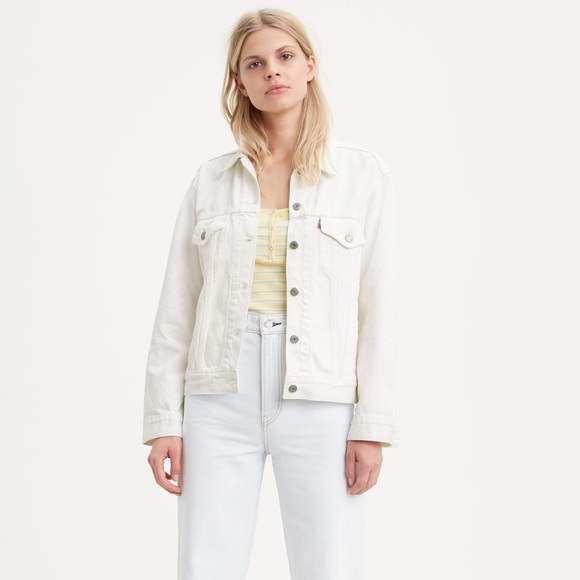 Urban Outfitters Jackets & Blazers - NWT Levi’s Ex-Boyfriend Trucker Jacket